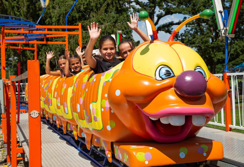 Wacky Worm Roller Coaster at Sonny Acres Farm West Chicago IL - 3