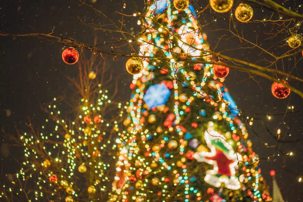 christmas-decoration-and-christmas-lights-bokeh-2022-11-16-15-05-12-utc