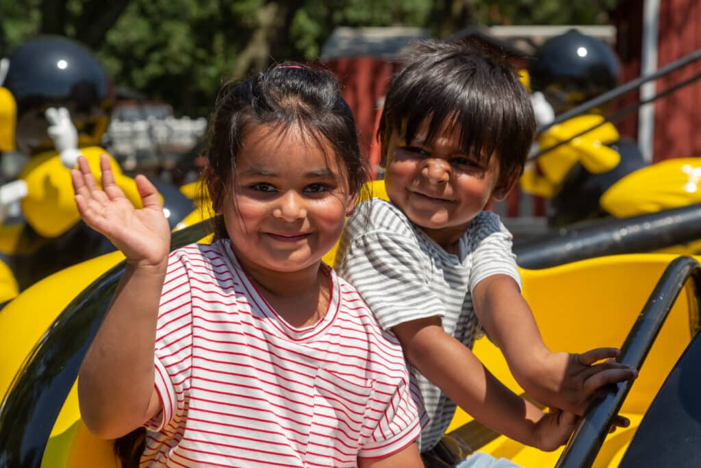 Amusements at Sonny Acres Farm - Bee Ride