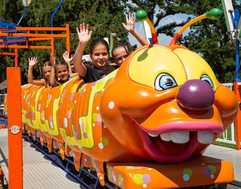 wacky worm amusement at sonny acres farm west chicago